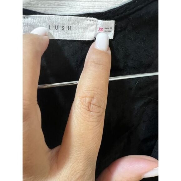 LUSH Black Cold Shoulder V Neck Faux Wrap Top XS - Picture 4 of 5